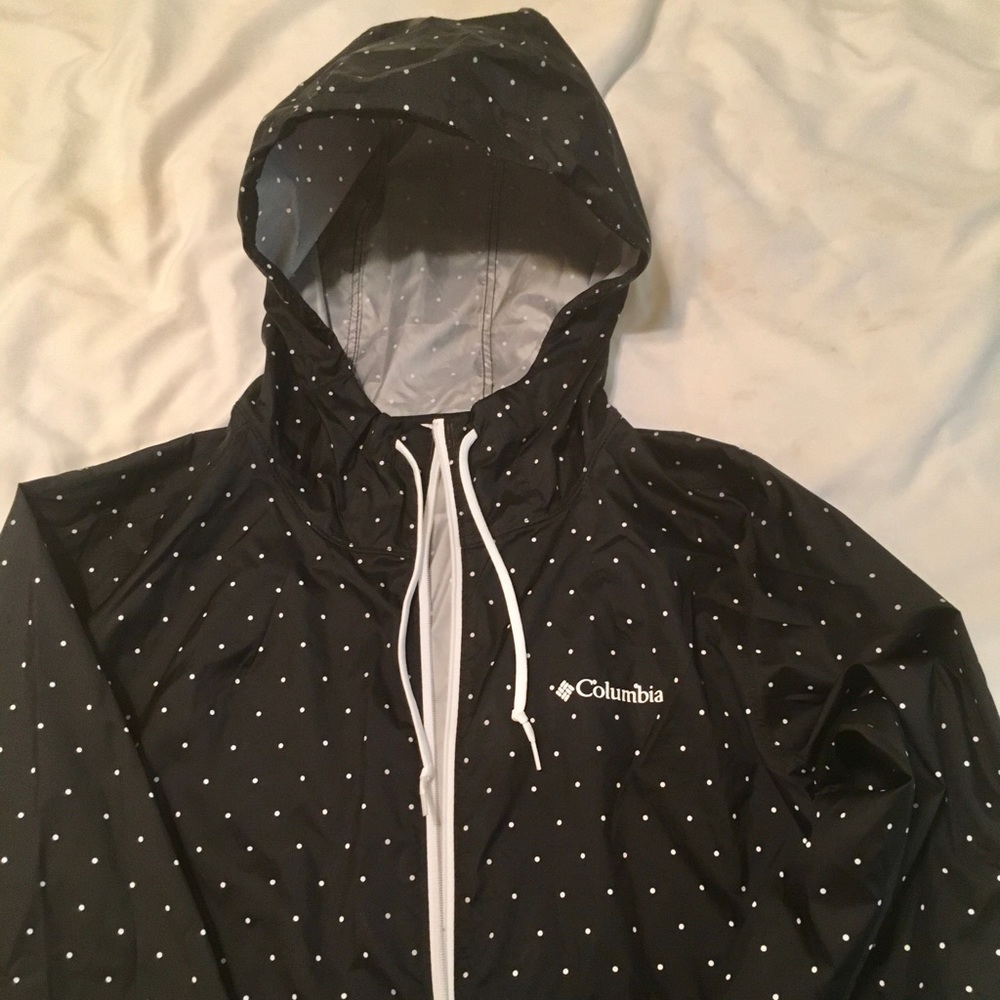 NEW! Columbia windbreaker